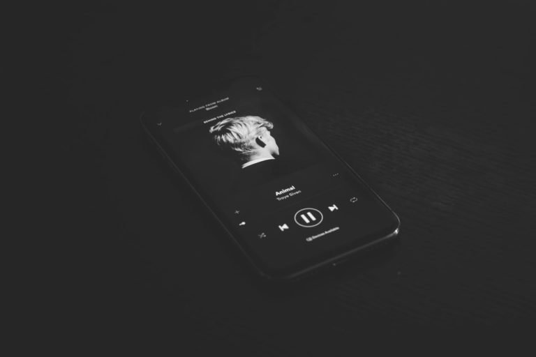 10 TYPES OF SMARTPHONE DISPLAYS, TOUCHSCREENS